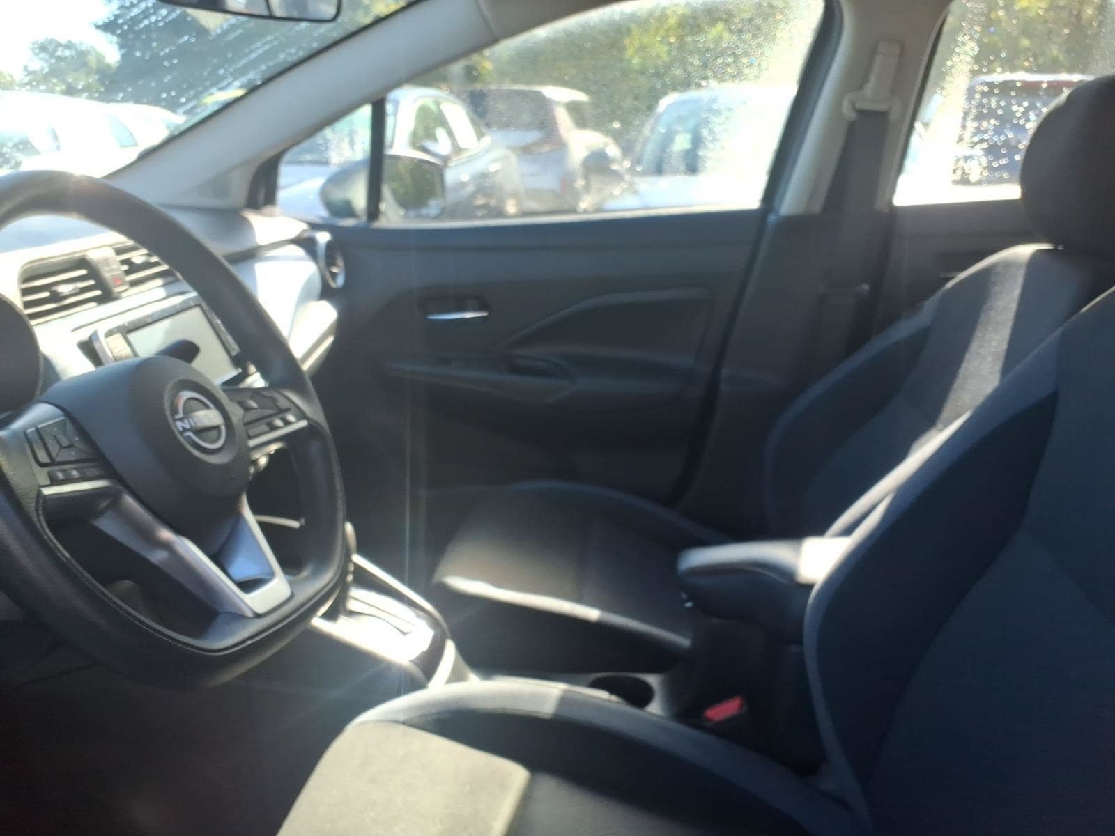 Used 2025 Nissan Versa SV FWD image 7