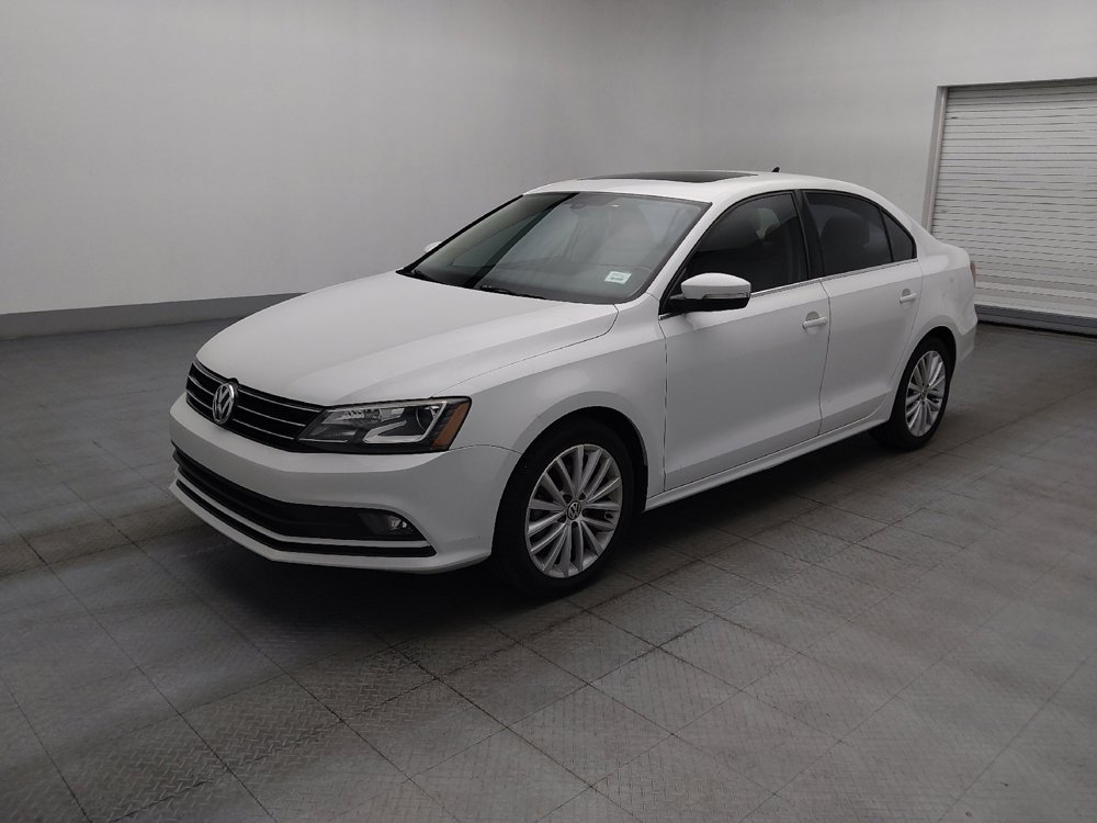 Used 2016 Volkswagen Jetta SEL w/ Lighting Package FWD image 2