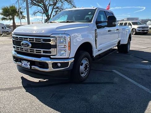 Used 2024 Ford F350 XLT image 7