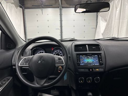 Used 2019 Mitsubishi Outlander Sport ES AWD/4WD image 16