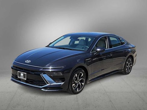 Certified 2024 Hyundai Sonata SEL FWD image 4