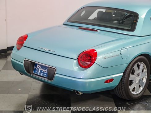 Used 2002 Ford Thunderbird image 28