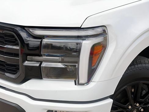 Used 2024 Ford F150 Platinum image 3