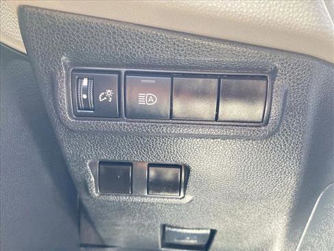 Used 2024 Toyota Corolla Cross L FWD image 15