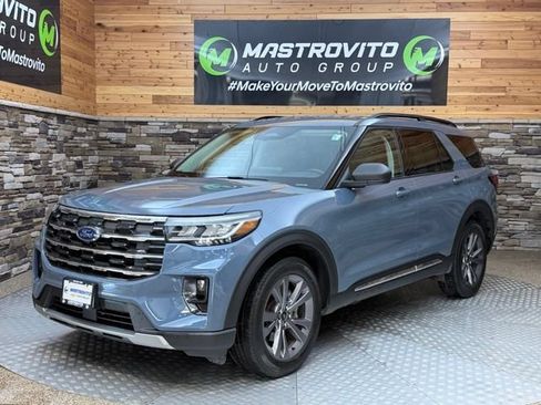 Used 2025 Ford Explorer Active w/ Active Comfort Package AWD/4WD image 5