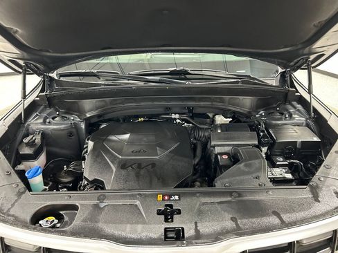 Used 2025 Kia Telluride SX w/ SX Captain's Chair Package FWD image 37