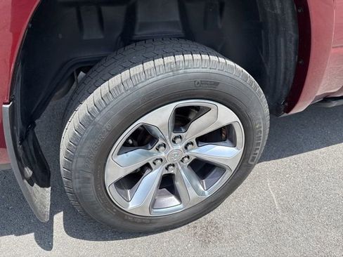 Used 2019 RAM 1500 Limited image 9