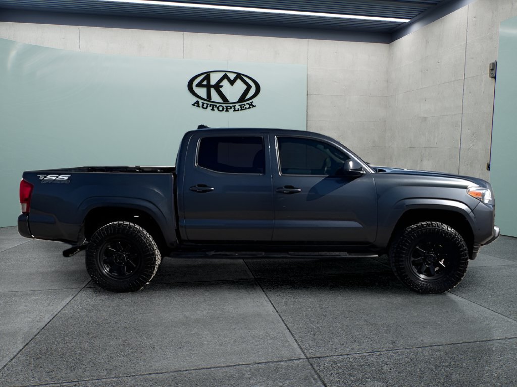 Used 2023 Toyota Tacoma SR AWD/4WD image 2
