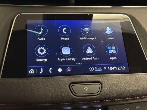 Used 2023 Cadillac XT4 Premium Luxury FWD image 37