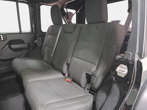 Used 2022 Jeep Wrangler Unlimited Sport AWD/4WD image 13