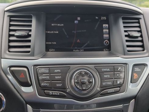 Used 2020 Nissan Pathfinder SL AWD/4WD image 13
