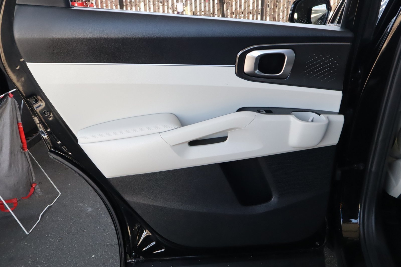 Used 2021 Kia Sorento S FWD image 37