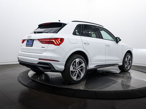 New 2025 Audi Q3 2.0T Premium image 4