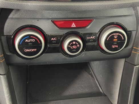 Used 2019 Subaru Crosstrek 2.0i Limited w/ Moonroof Package image 22