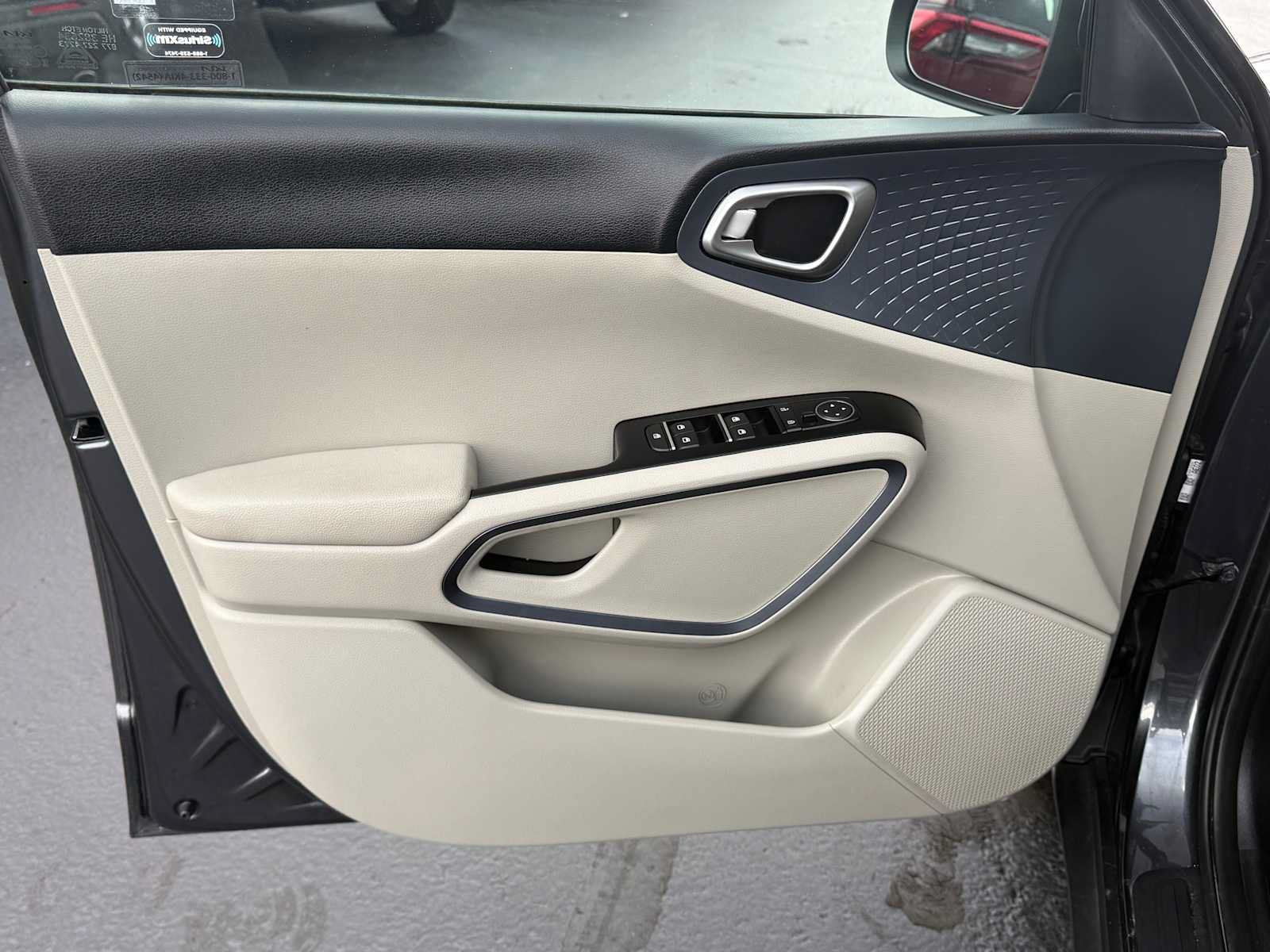 Used 2023 Kia Soul EX FWD image 11