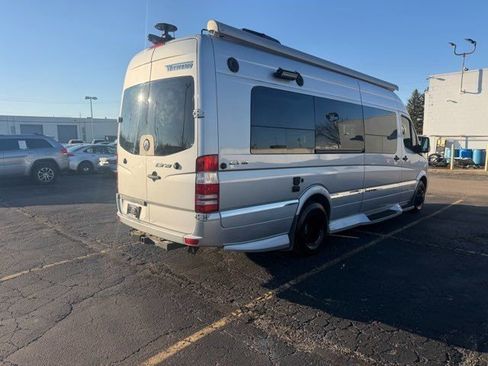 Used 2018 Mercedes-Benz Sprinter 3500 image 3