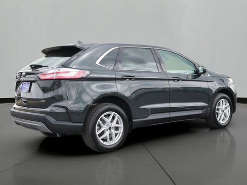 Certified 2023 Ford Edge SEL w/ Convenience Package AWD/4WD image 3