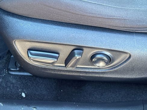 Used 2021 Toyota RAV4 XLE w/ Convenience Package image 47