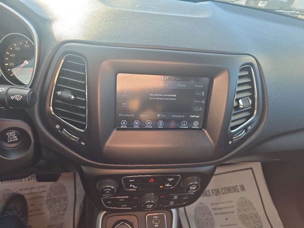 Used 2019 Jeep Compass Latitude w/ Safety & Security Group AWD/4WD image 18