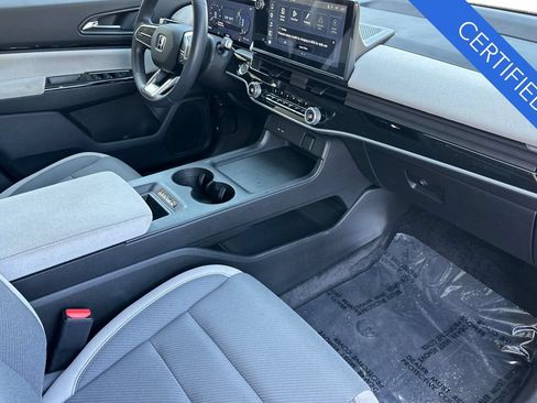 Used 2024 Honda Prologue EX image 18