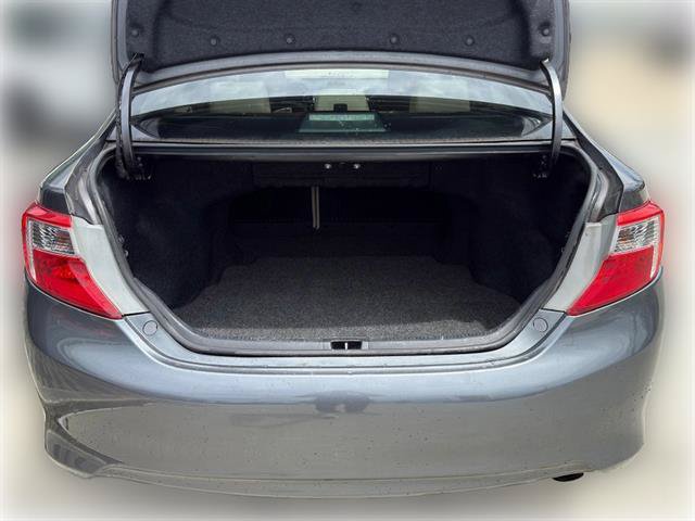 Used 2014 Toyota Camry XLE FWD image 6