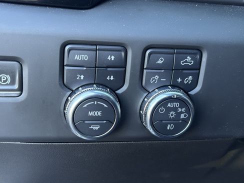 Used 2023 GMC Sierra 1500 Denali image 6