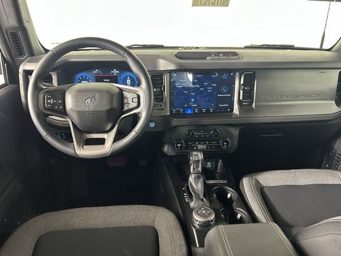 Used 2025 Ford Bronco Big Bend image 44