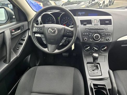 Used 2013 MAZDA MAZDA3 i Sport FWD image 47