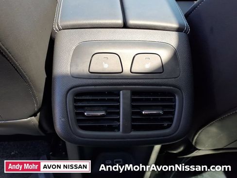 Used 2023 Buick Envision Avenir AWD/4WD image 33