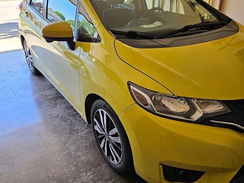 Used 2017 Honda Fit EX image 4