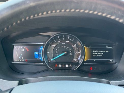 Used 2018 Ford Explorer XLT w/ Equipment Group 202A AWD/4WD image 17