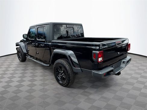 Used 2021 Jeep Gladiator Sport image 8