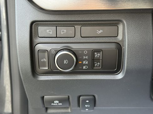 Certified 2024 Ford F250 Lariat w/ Lariat Ultimate Package image 25