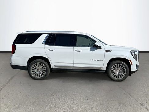 New 2026 GMC Yukon Denali w/ Denali Reserve Package image 3