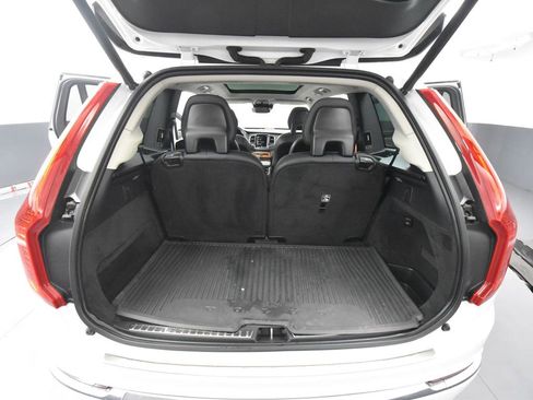 Used 2022 Volvo XC90 T8 Inscription Expression w/ Climate Package image 45