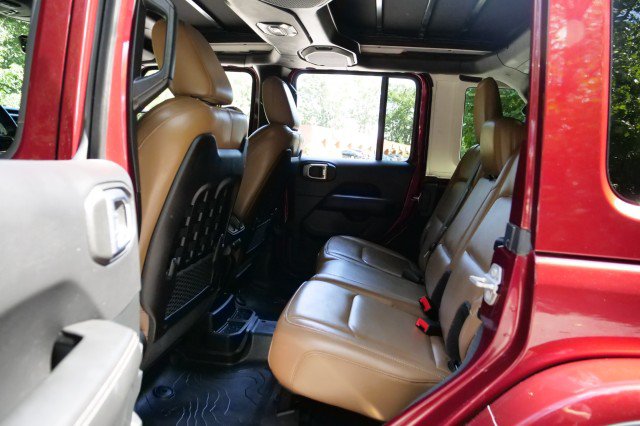 Used 2021 Jeep Wrangler Unlimited Rubicon AWD/4WD image 29