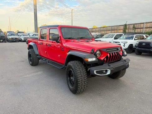 Used 2020 Jeep Gladiator Sport w/ Quick Order Package 24S AWD/4WD image 12