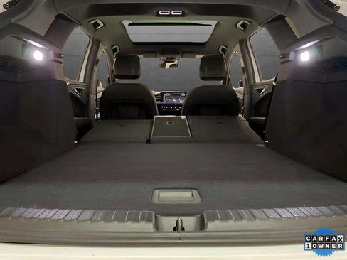 Used 2024 Audi Q4 e-tron Premium Plus image 84