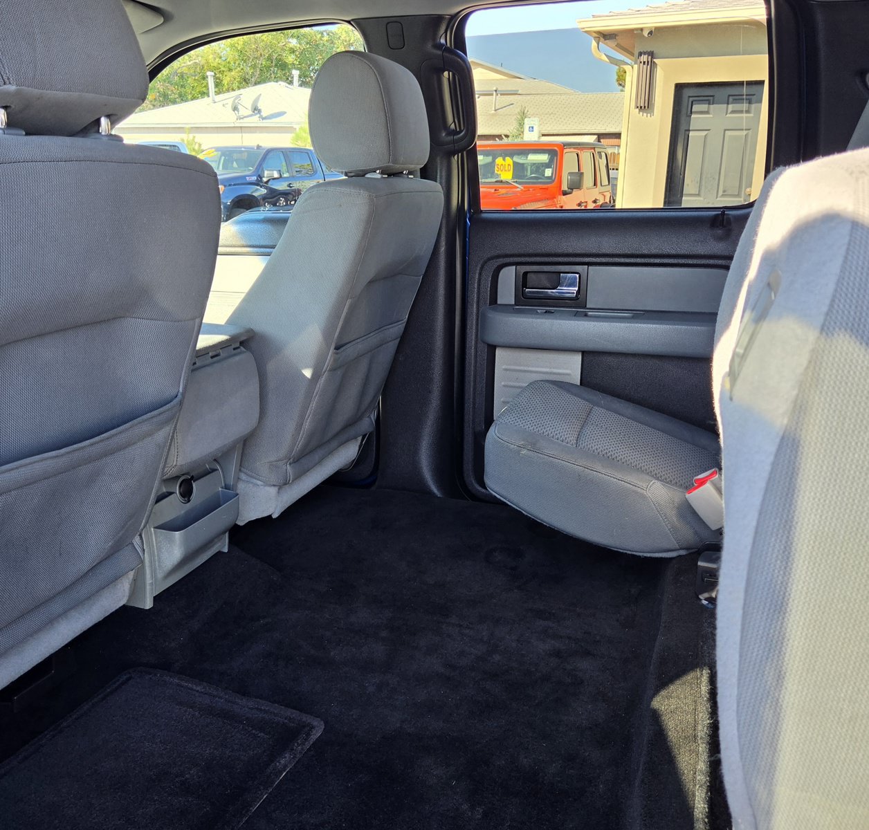 Used 2013 Ford F150 XLT w/ XLT Chrome Pkg AWD/4WD image 11