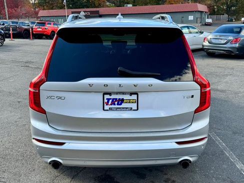 Used 2018 Volvo XC90 T5 Momentum w/ Momentum Plus Package image 4