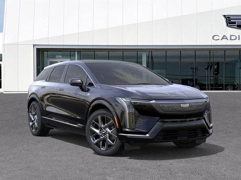 New 2026 Cadillac Optiq Luxury 1 image 31