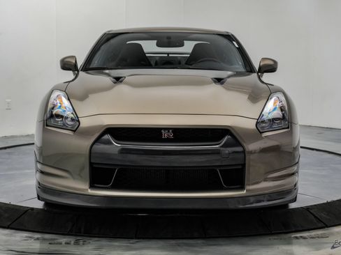 Used 2009 Nissan GT-R Premium AWD/4WD image 36