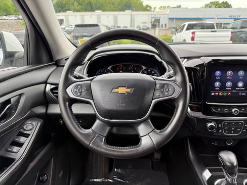 Certified 2021 Chevrolet Traverse LT w/ LT Premium Package AWD/4WD image 24