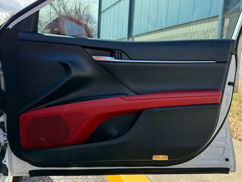 Used 2020 Toyota Camry XSE image 22