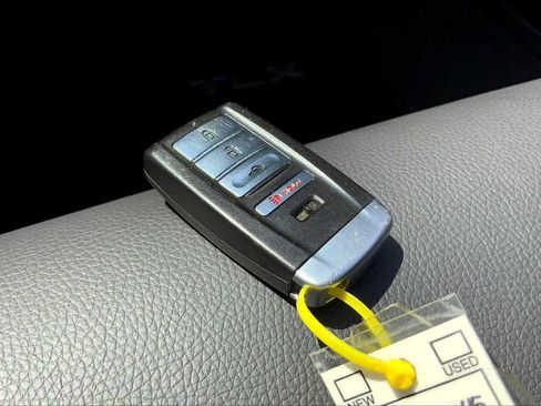 Used 2016 Acura TLX image 14