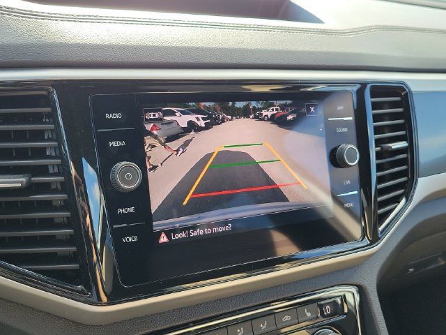 Used 2023 Volkswagen Atlas Cross Sport SE w/ Panoramic Sunroof Package FWD image 27