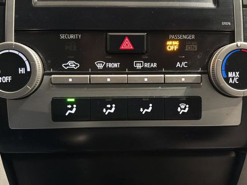 Used 2014 Toyota Camry LE image 25