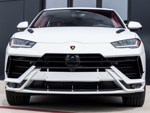 Used 2024 Lamborghini Urus S image 4