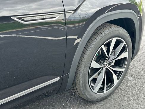 New 2026 Volkswagen Atlas Cross Sport SEL Premium R-Line AWD/4WD image 7