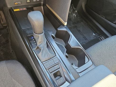 Used 2025 Toyota Camry LE image 32